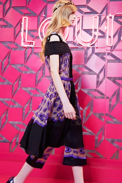 Look 12